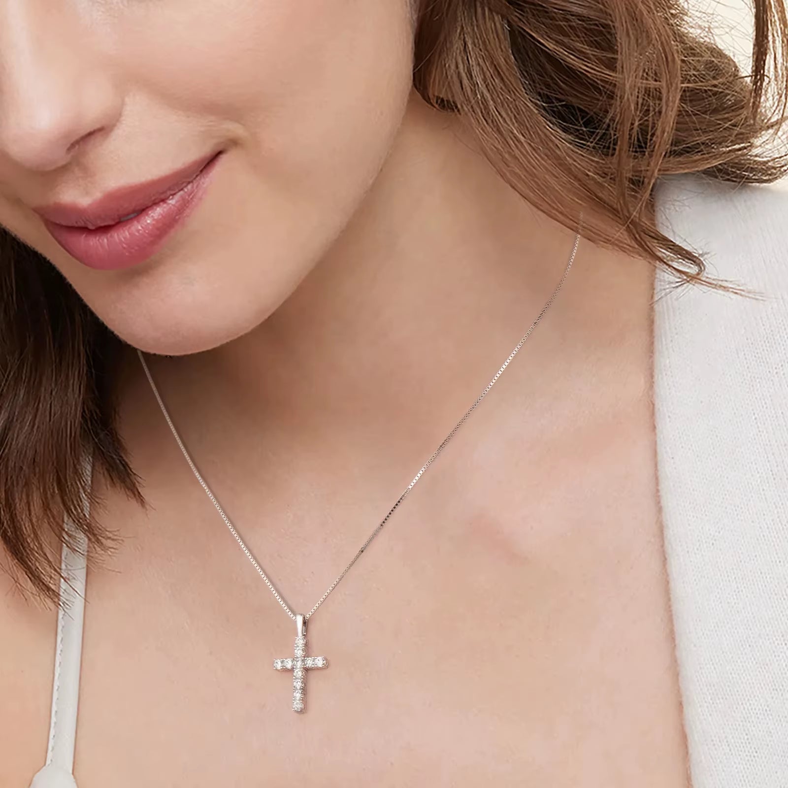 Moissanite Cross Pendant Necklace Women Men Jewelry Faith Pendant Christian Gifts VVS Diamond Charm 925 Sterling Silver Chain